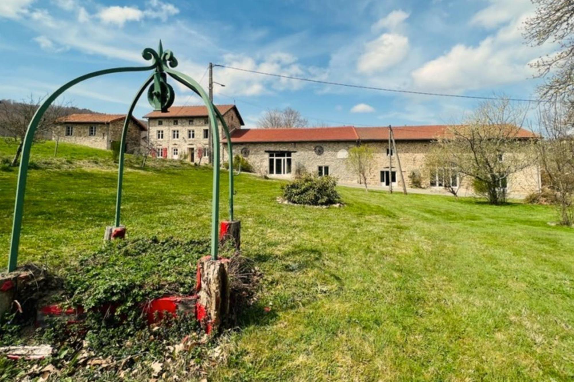 Villa de luxe, nichée dans les montagnes Lavoine Exterior foto